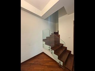 Wan Chai - The Avenue Phase 2 Block 2 02