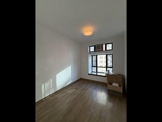 Mid Levels West - Imperial Court Block C 06