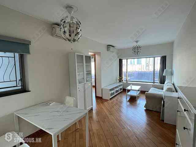West Kowloon - Sorrento Phase 1 Block 6 01