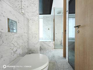 Wan Chai - The Gloucester 10