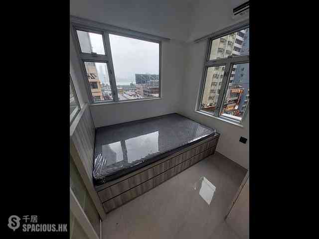 Wan Chai - Wai Tak Building 02