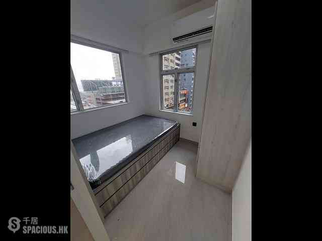 Wan Chai - Wai Tak Building 03