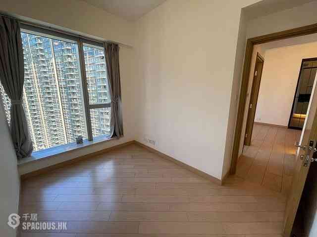 Tung Chung - Century Link Phase 1 Tower 5B 04