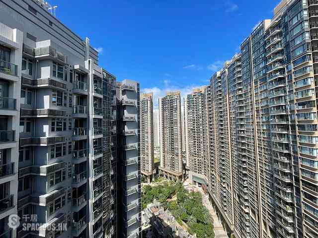 Tung Chung - Century Link Phase 1 Tower 5B 03