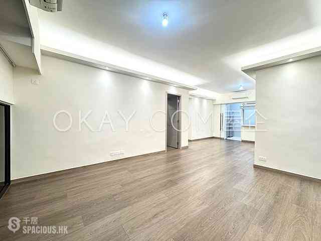 Mid Levels Central - Elegant Terrace 01