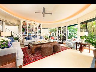 Pok Fu Lam - Villa Cecil Phase 1 03