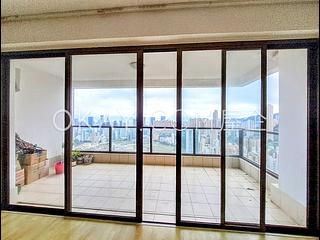 司徒拔道 - 松柏新邨 03
