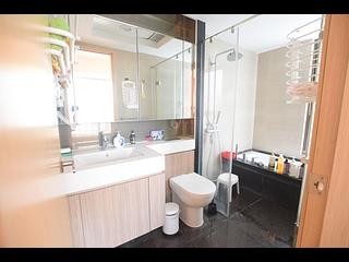 Tung Chung - The Visionary Tower 5 06
