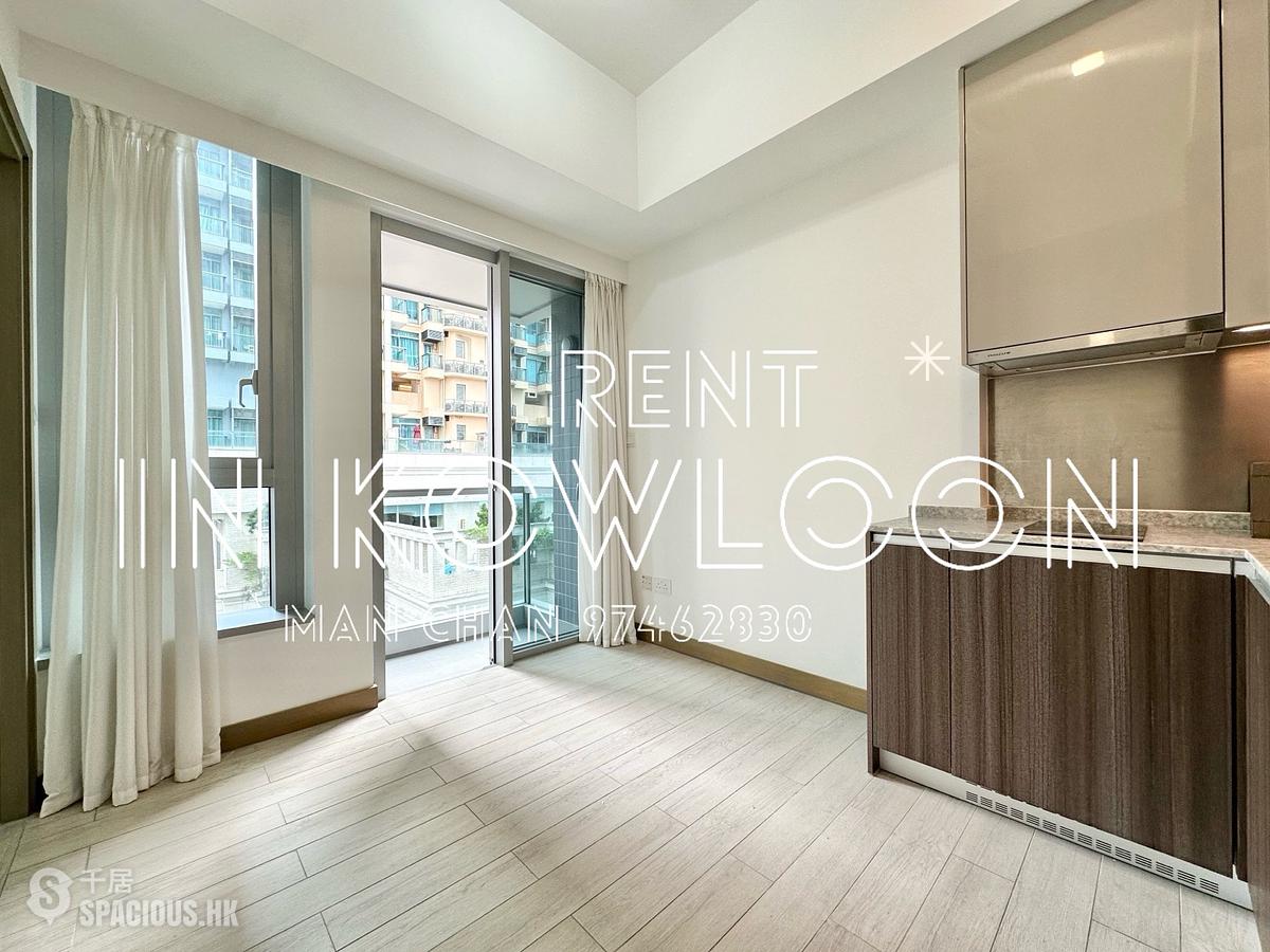 Tai Kok Tsui - L・Living 23 01