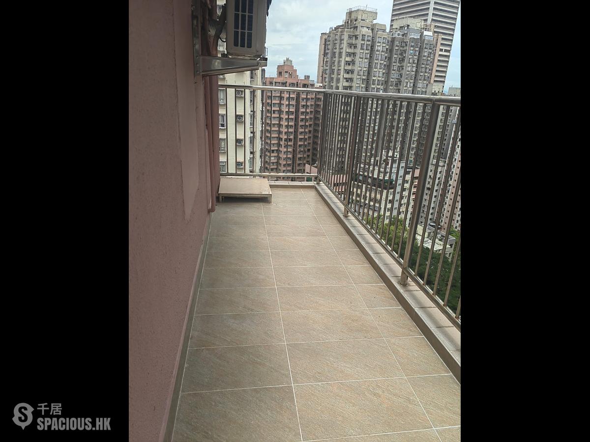 Sai Ying Pun - Fung Yu Building 01