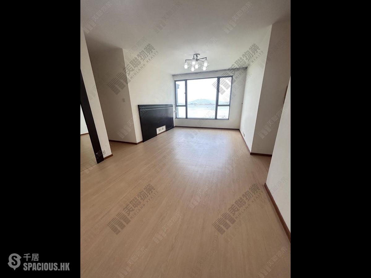 Tung Chung - Seaview Crescent Block 1 01
