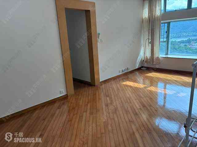Tung Chung - Tung Chung Crescent Phase 1 Block 3 02