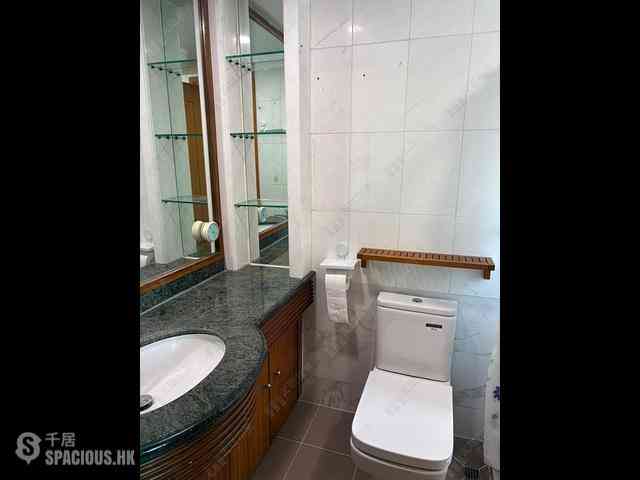 Tung Chung - Tung Chung Crescent Phase 1 Block 3 09