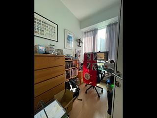 Tseung Kwan O - Capri 18