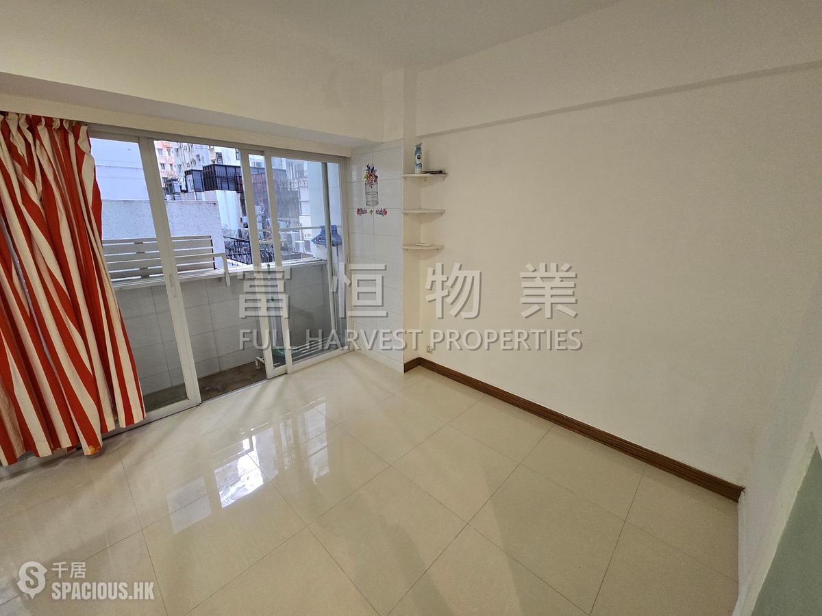 Happy Valley - King Cheung Mansions 01