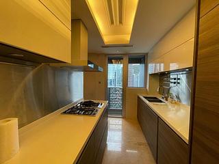 Wong Chuk Hang - Marinella Block 1 04