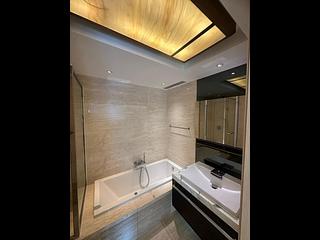 Wong Chuk Hang - Marinella Block 1 05