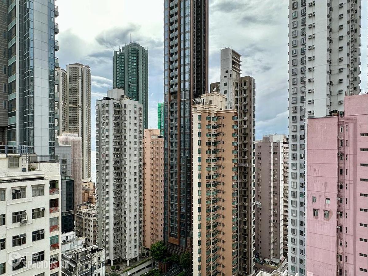 坚尼地城 - 隆基大楼 01