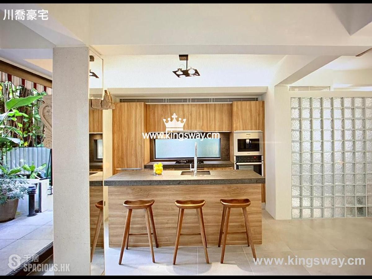 Mid Levels Central - Mountain View Court 01