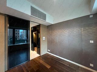 Mid Levels Central - Gramercy 04