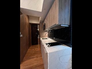 Mid Levels Central - Gramercy 07