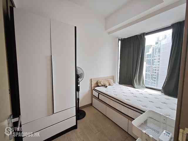 Causeway Bay - The Hemispheres 04