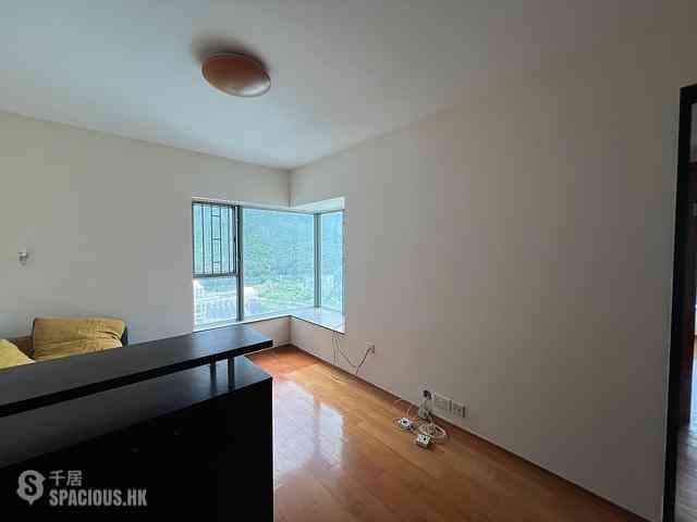 Tung Chung - Seaview Crescent Block 5 05