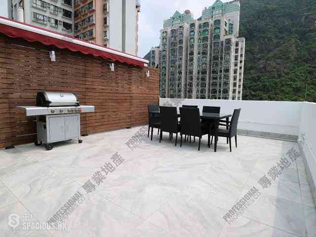 Mid Levels Central - Excelsior Court 01