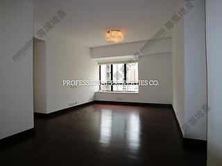 Mid Levels Central - Excelsior Court 03
