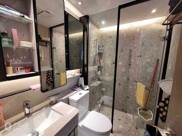 Tai Po - University Hill Phase 2A Marina Tower 3 06