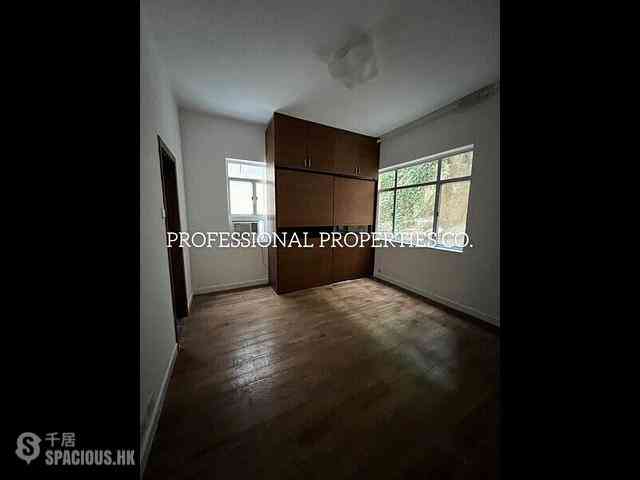 Mid Levels Central - Donnell Court 03