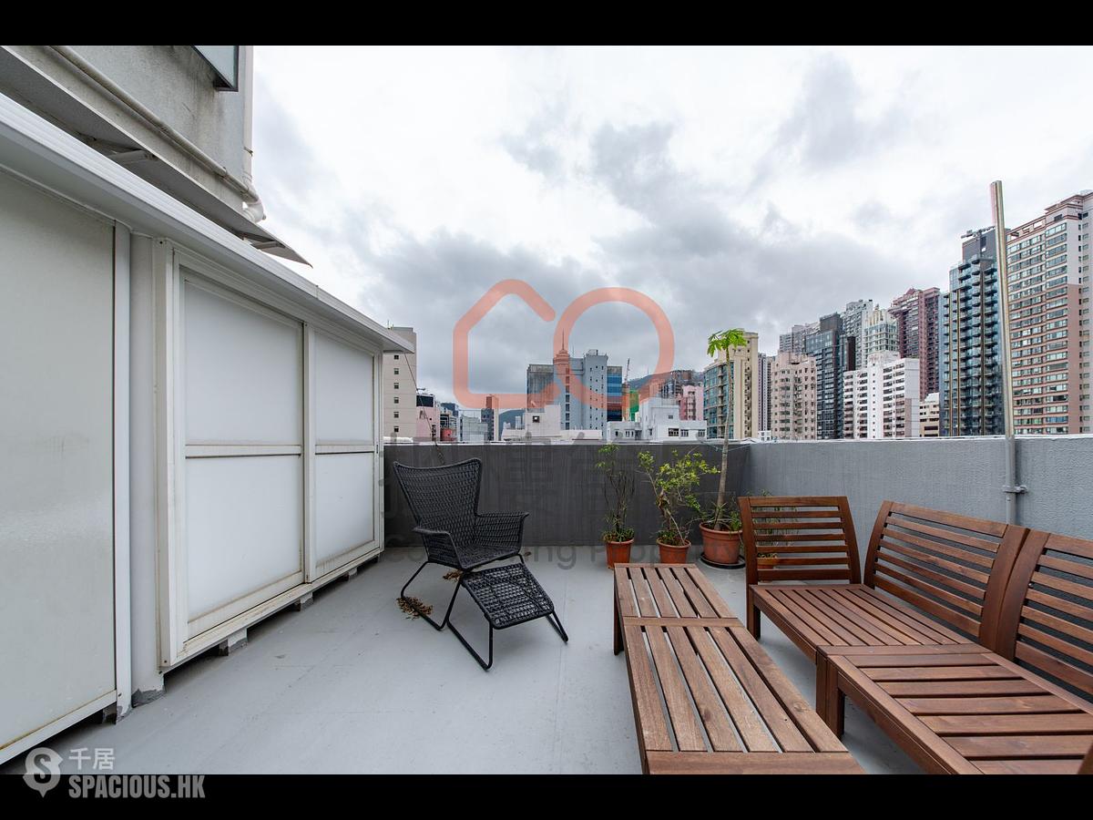 Soho - Winly Building 01