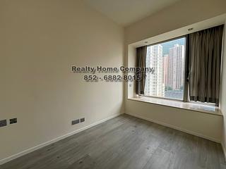 Sai Ying Pun - Island Crest Block 1 04