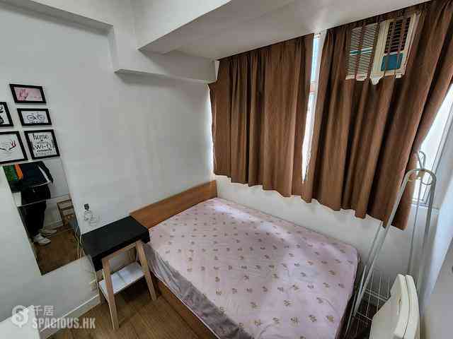 Sai Ying Pun - 114-116, First Street 03