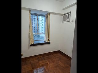Mid Levels Central - Windsor Court 05