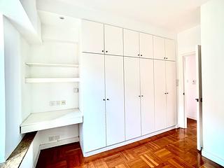 Mid Levels Central - Hillsborough Court 06