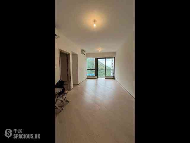 Wong Chuk Hang - The Southside Phase 1 Southland Tower 2A 01