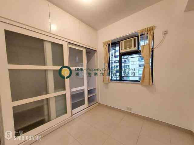 Sai Ying Pun - Kam Fung Mansion 05
