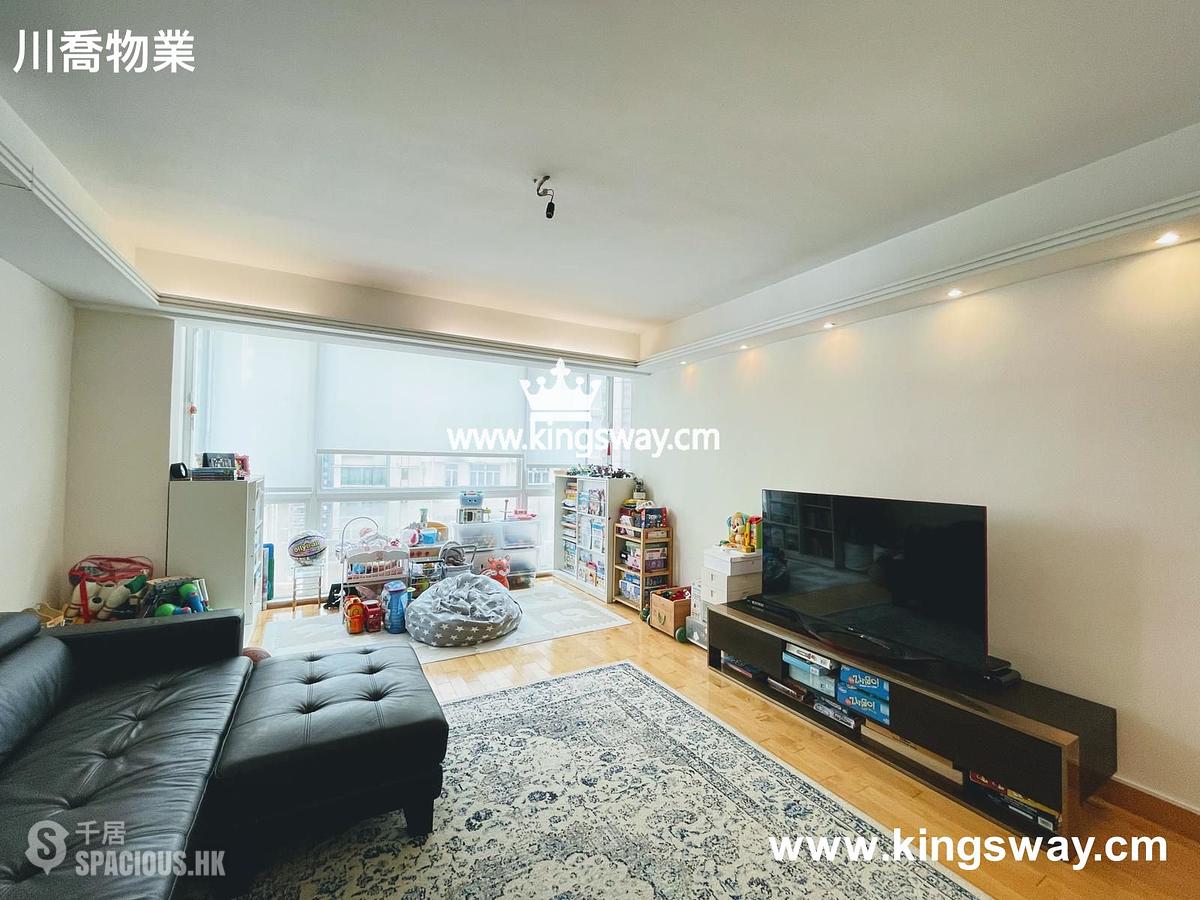 Mid Levels Central - Right Mansion 01
