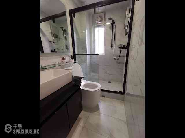 Wan Chai - Man Hee Mansion 01