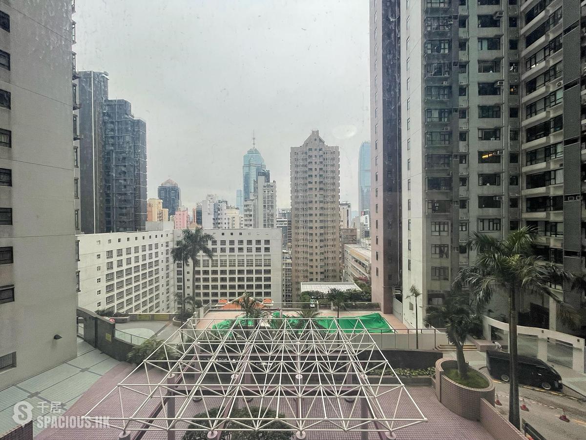 Mid Levels Central - The Grand Panorama Block 2 01