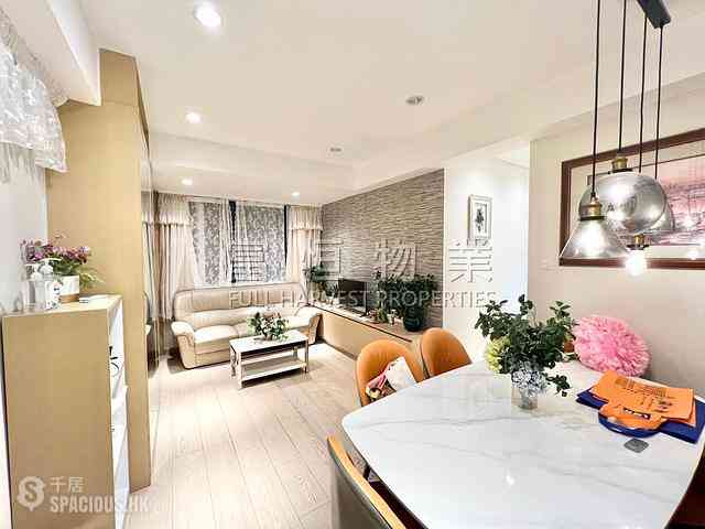 Happy Valley - King Cheung Mansions 01