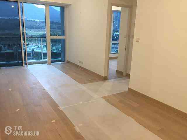 Tseung Kwan O - Monterey Block 5 02