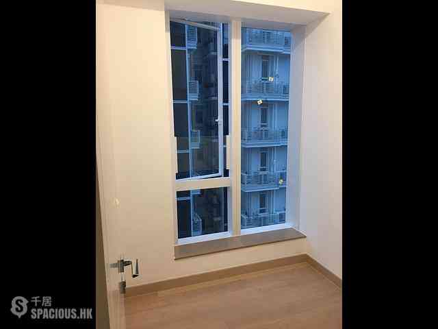 Tseung Kwan O - Monterey Block 5 04