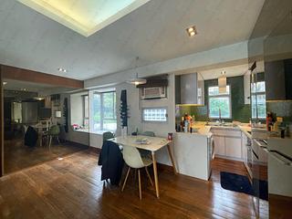 Mid Levels West - Bonham Court 08