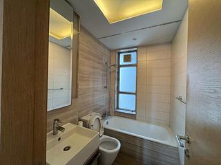 Sai Ying Pun - Island Crest Block 2 04