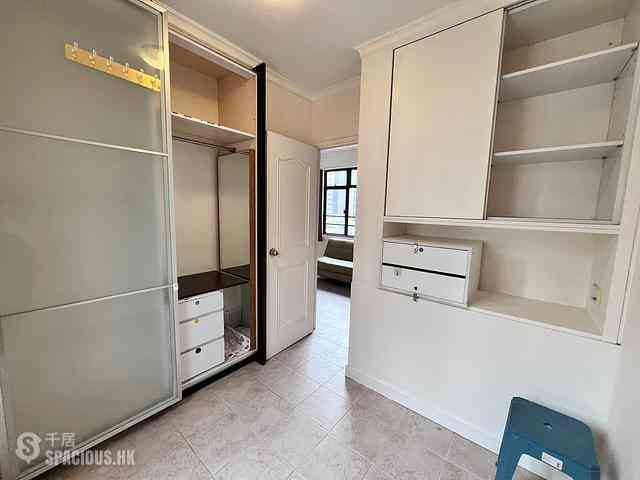 Wan Chai - Fook Wo Building 07