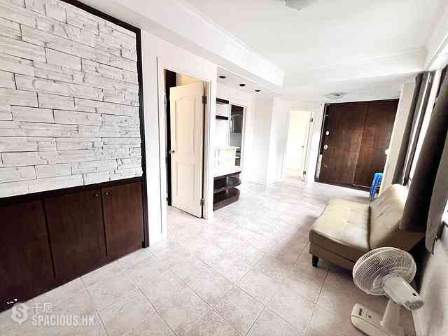 Wan Chai - Fook Wo Building 01