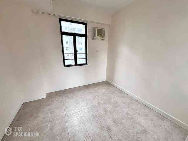 Wan Chai - Fook Wo Building 05