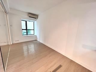 Wan Chai - Pinnacle Building 07